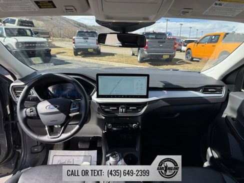 Used 2025 Ford Escape Platinum image 27