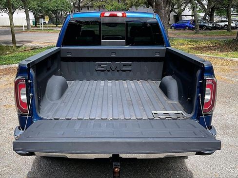 Used 2018 GMC Sierra 1500 SLT w/ Enhanced Driver Alert Package RWD image 37