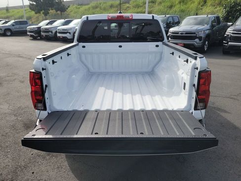New 2026 Chevrolet Colorado W/T image 16