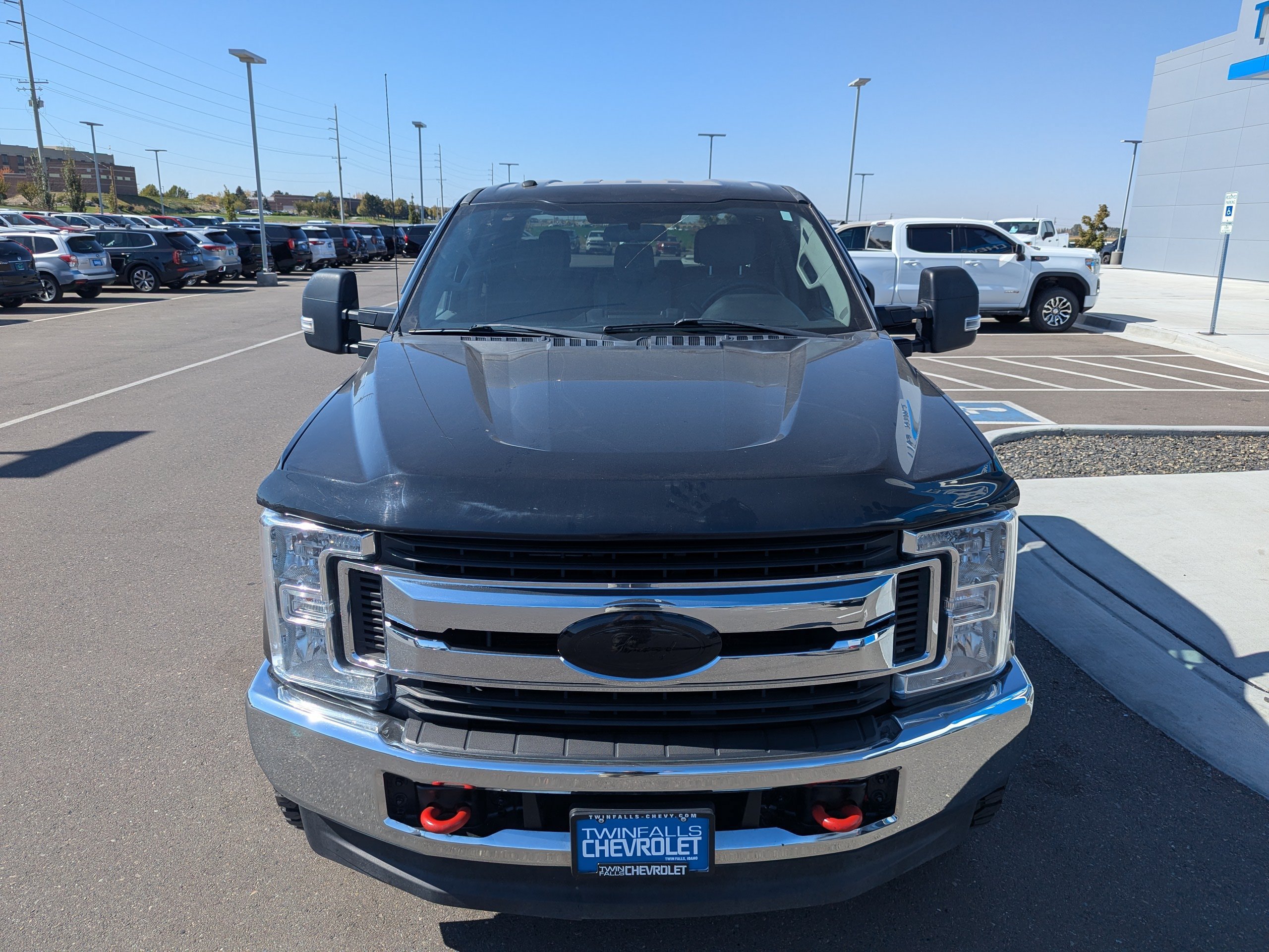 Used 2018 Ford F250 XLT w/ Camper Package AWD/4WD image 5