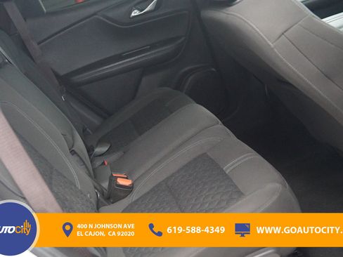 Used 2021 Chevrolet Blazer LT FWD image 13