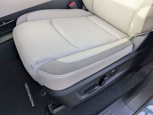New 2026 Nissan Pathfinder SL FWD image 14