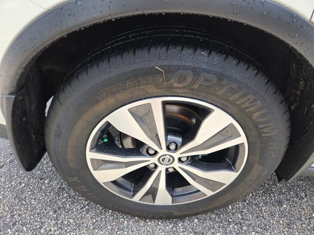 Used 2022 Nissan Murano SV FWD image 20