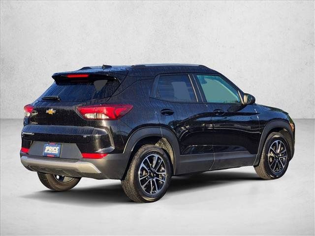 Used 2025 Chevrolet TrailBlazer LT FWD image 5