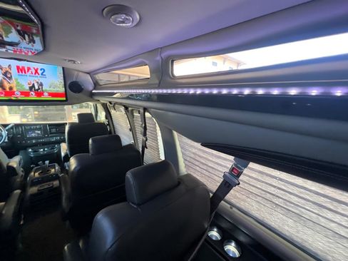 Used 2016 GMC Savana 2500 Extended image 68