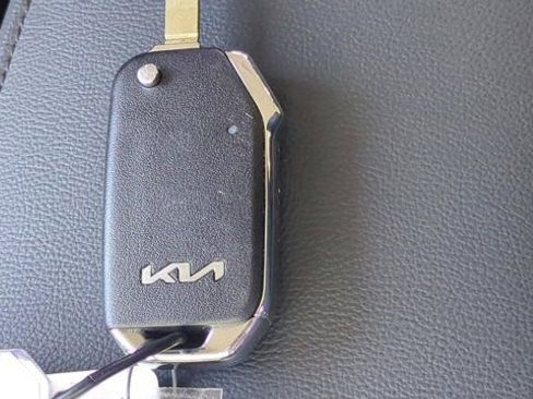 Used 2025 Kia Soul LX image 22