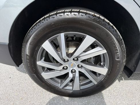 Used 2024 Chevrolet Equinox Premier AWD/4WD image 15