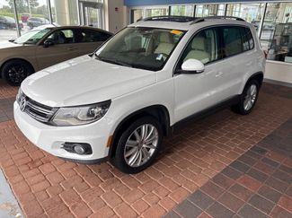 Used 2016 Volkswagen Tiguan SE image 1