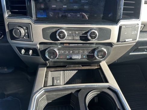 Certified 2022 Ford F250 Lariat w/ Lariat Ultimate Package image 14