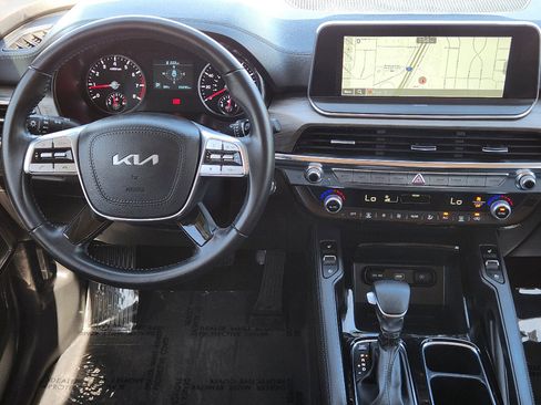 Certified 2022 Kia Telluride EX image 10