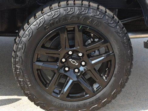 New 2026 Chevrolet Silverado 1500 Custom Trail Boss AWD/4WD image 10