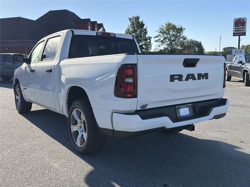 New 2026 RAM 1500 Express RWD image 7