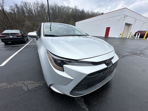 Used 2024 Toyota Corolla LE image 11