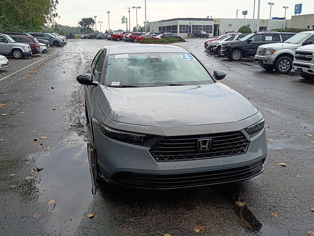 Used 2023 Honda Accord Sport image 1