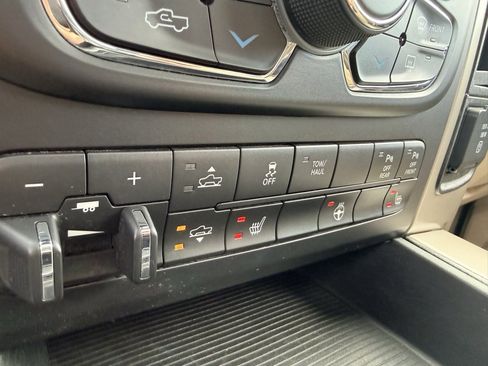 Used 2015 RAM 1500 Big Horn image 33