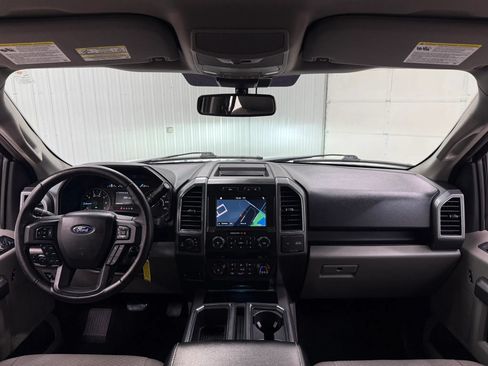 Used 2019 Ford F150 XLT w/ Equipment Group 302A Luxury AWD/4WD image 13