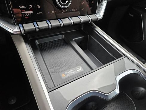 New 2026 GMC Acadia Elevation AWD/4WD image 32