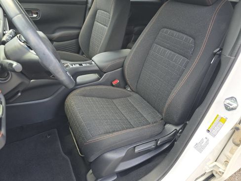 Used 2024 Honda HR-V Sport image 29