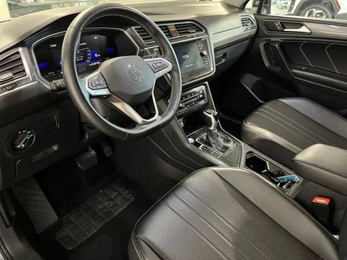 Used 2024 Volkswagen Tiguan SE FWD image 20