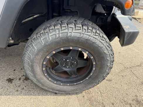 Used 2016 Jeep Wrangler Unlimited Sport w/ Quick Order Package 24S image 13