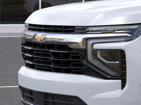 New 2026 Chevrolet Suburban LS RWD image 13