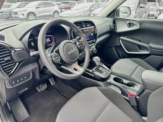 Certified 2024 Kia Soul S FWD image 9