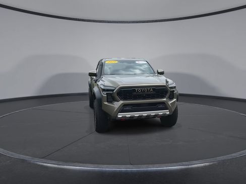 Certified 2025 Toyota Tacoma 4x4 Double Cab Hybrid image 3