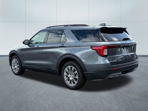 Used 2026 Ford Explorer Active w/ Active Comfort Package AWD/4WD image 7