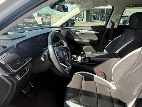 Used 2024 Buick Envision Sport Touring AWD/4WD image 9