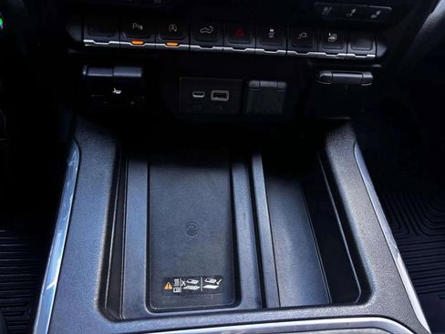 Used 2019 Chevrolet Silverado 1500 LTZ w/ LTZ Plus Package image 33