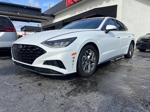 Used 2022 Hyundai Sonata SEL image 2