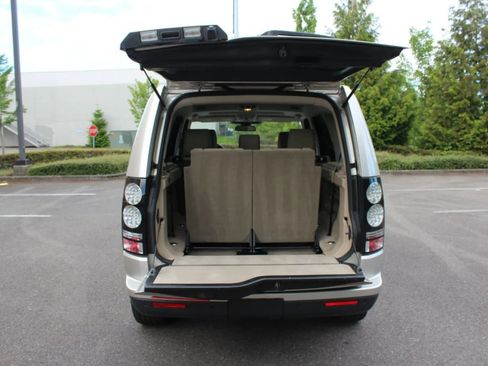 Used 2016 Land Rover LR4 HSE image 26