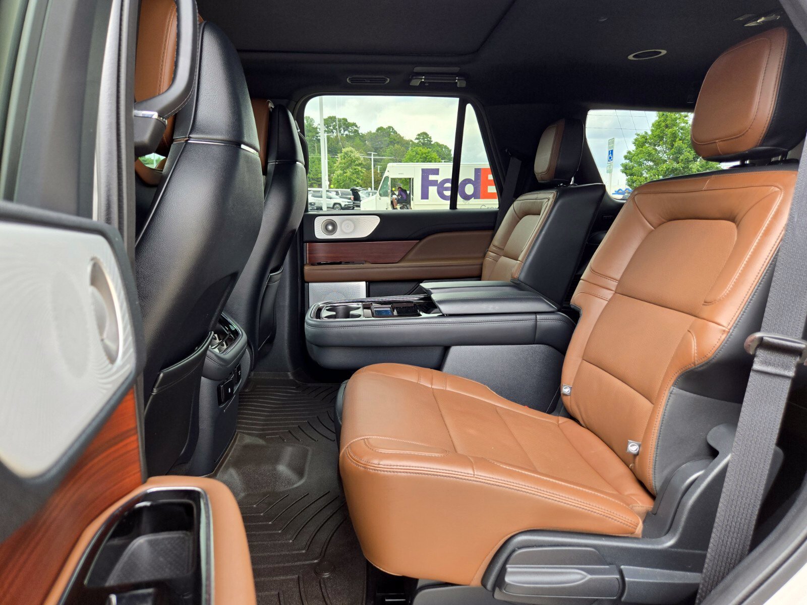 Used 2023 Lincoln Navigator Reserve AWD/4WD image 13