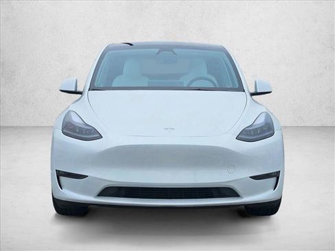 Used 2024 Tesla Model Y Performance AWD/4WD image 2