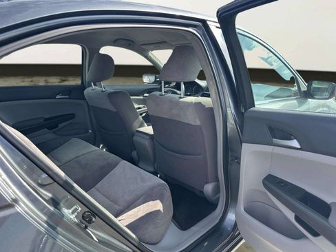 Used 2009 Honda Accord LX-P image 17