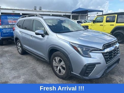 Used 2023 Subaru Ascent Premium w/ Convenience Package AWD/4WD image 7