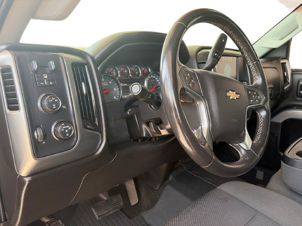 Used 2016 Chevrolet Silverado 2500 LT w/ LT Convenience Package AWD/4WD image 10