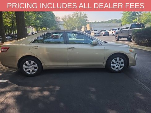 Used 2011 Toyota Camry FWD image 11