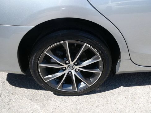 Used 2017 Toyota Camry XSE FWD image 32