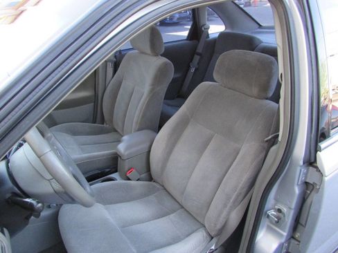 Used 2000 Saturn L-Series LS2 image 16
