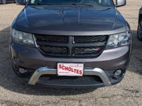 Used 2018 Dodge Journey Crossroad AWD/4WD image 5