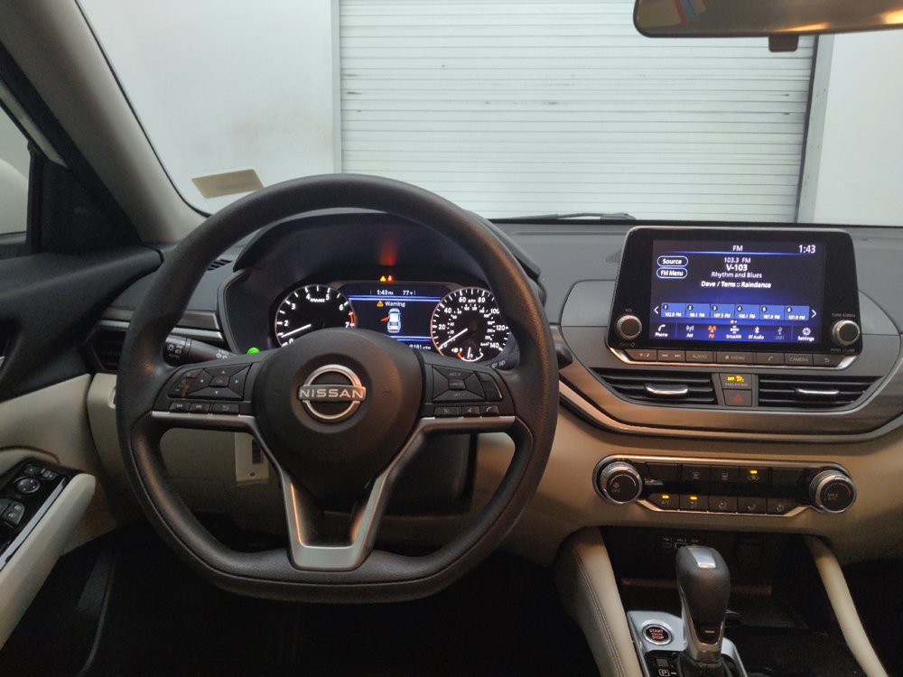 Used 2023 Nissan Altima 2.5 SV FWD image 22