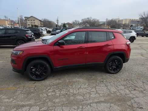 New 2026 Jeep Compass Latitude image 4