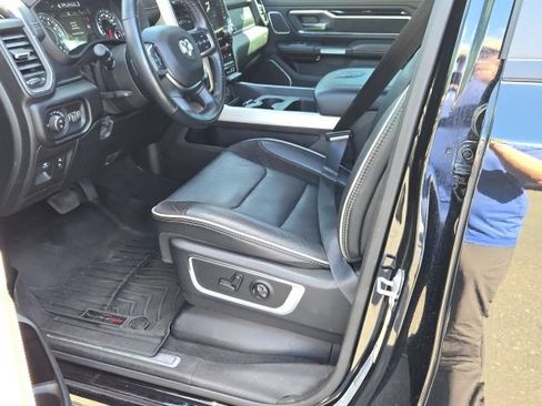 Used 2019 RAM 1500 Laramie AWD/4WD image 12