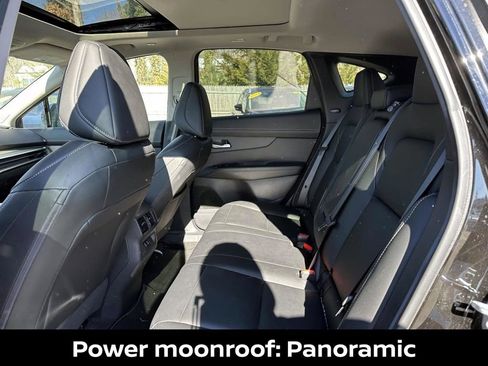 Certified 2025 Nissan Murano SL image 16