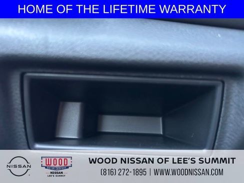 New 2025 Nissan Versa SR w/ Trunk Package image 23