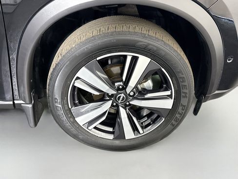 Used 2023 Nissan Rogue Platinum FWD image 32