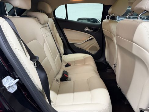 Used 2015 Mercedes-Benz GLA 250 4MATIC image 21