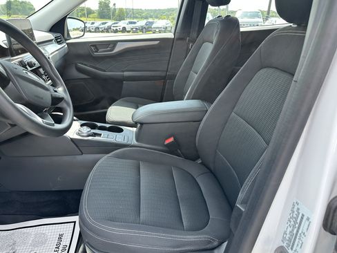 Used 2023 Ford Escape AWD image 8