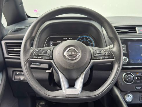 Used 2023 Nissan Leaf S FWD image 18